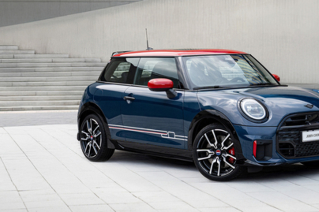 창립 20주년 한정 에디션 ‘MINI JCW 어센틱스’ 출시