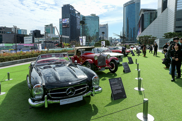국내 첫 대규모 클래식카 전시회, ‘서울클래식카쇼’ 개막