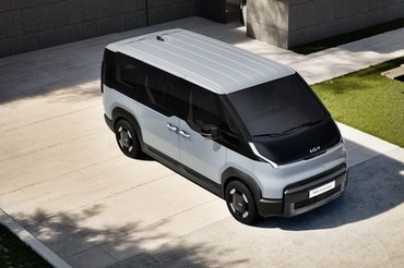 기아 PV5, 탑기어 선정 '올해의 패밀리카' 수상